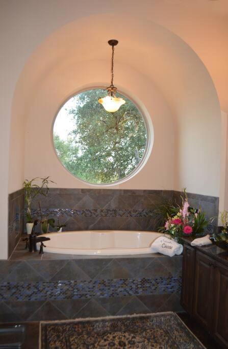 Villa At Cibolo Chase, A Private Resort With Pool Bulverde Екстериор снимка